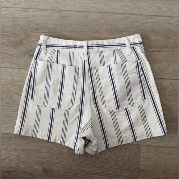 Madewell High Waist White and Blue Striped Shorts 💙🤍🤎 - Picture 9 of 11